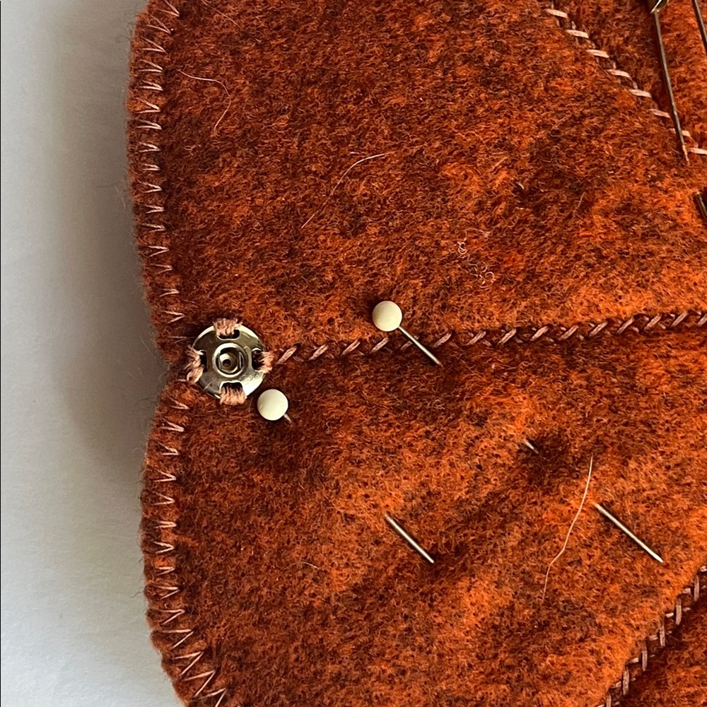Felt Pin Cushion Handmade Quilted Floral Design Rust Felt - Picture 2 of 6